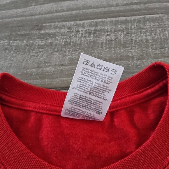 Jerzees Disney Daddy Men’s T-Shirt Size Medium Heavyweight Blend Red Mickey - Picture 7 of 8